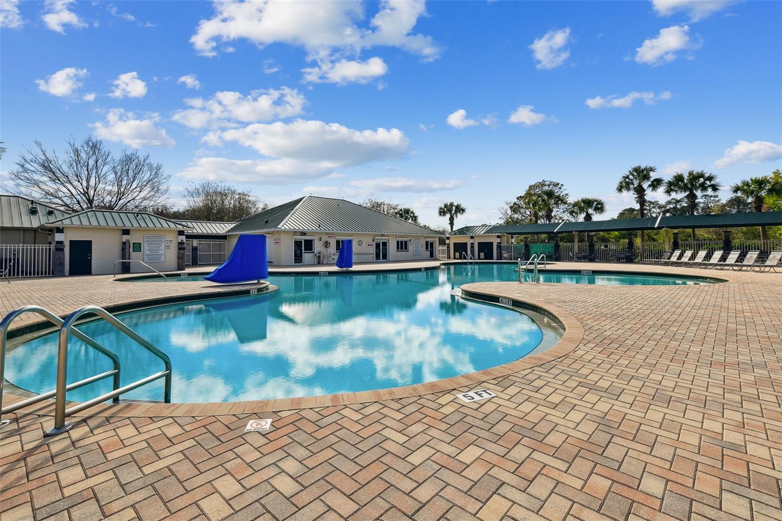 Listing photo id 68 for 29228 Birds Eye Drive