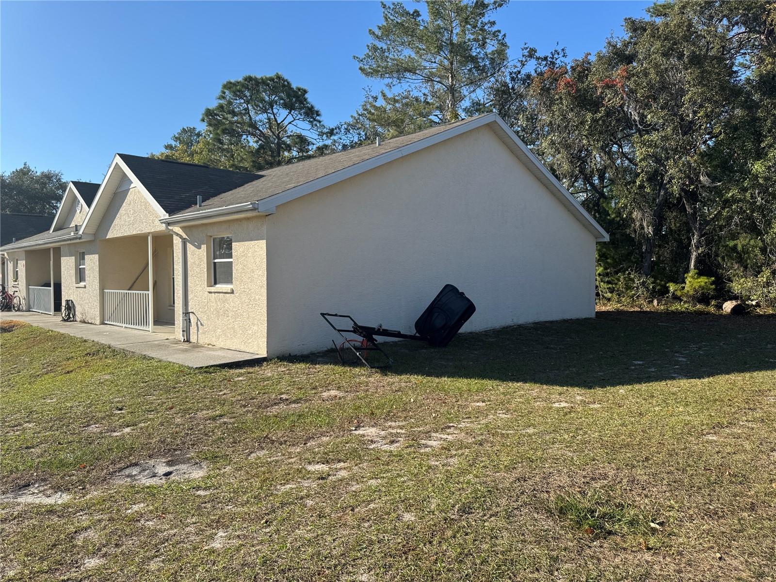 Image 3 of 18 For 10425 Chalmer