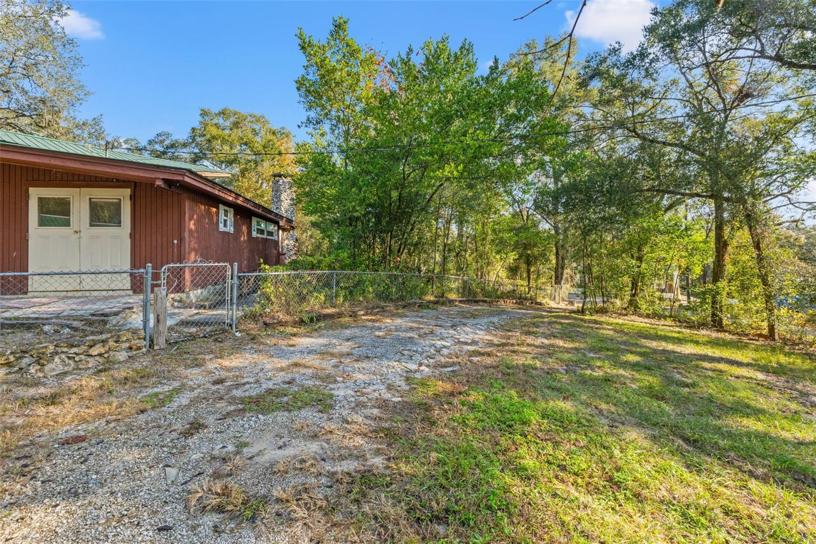 Image 17 of 79 For 4877 Merlin Circle