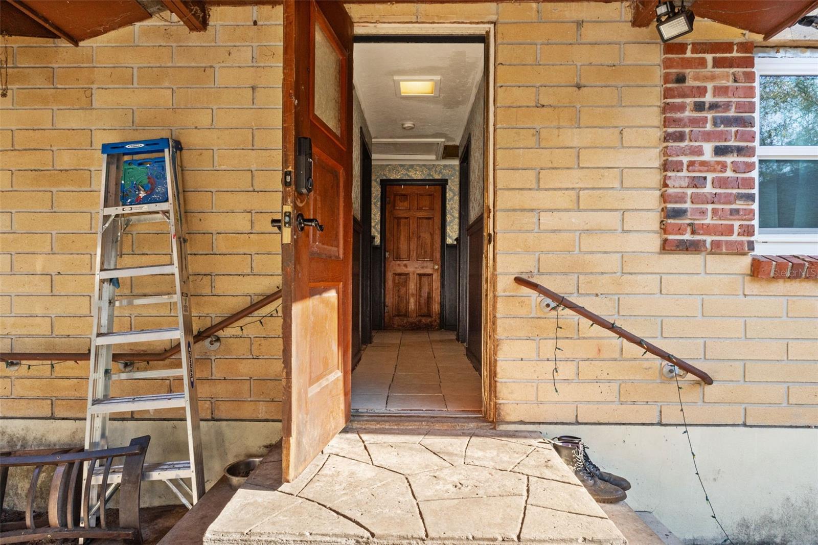 Image 22 of 79 For 4877 Merlin Circle