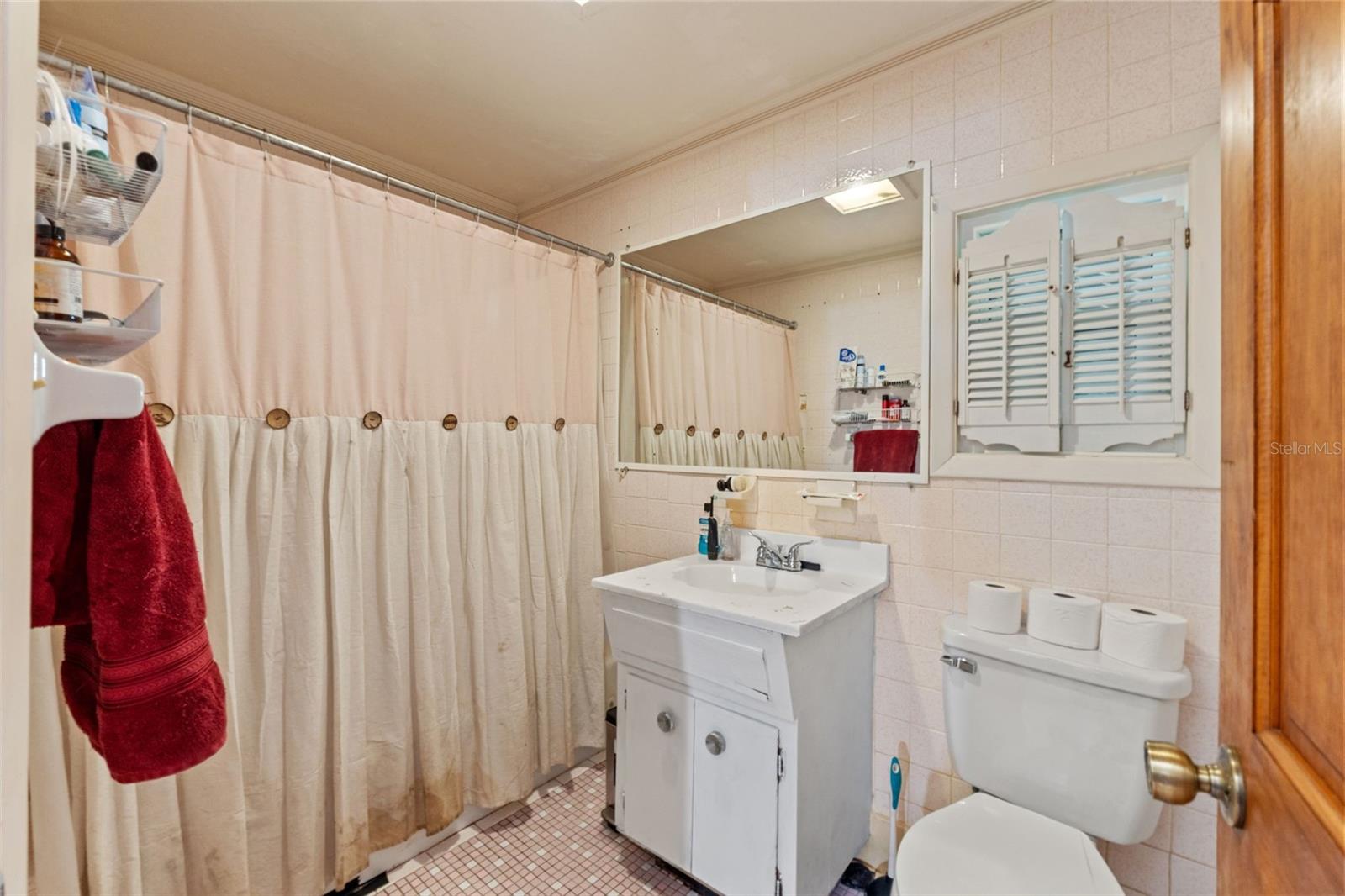 Image 24 of 79 For 4877 Merlin Circle