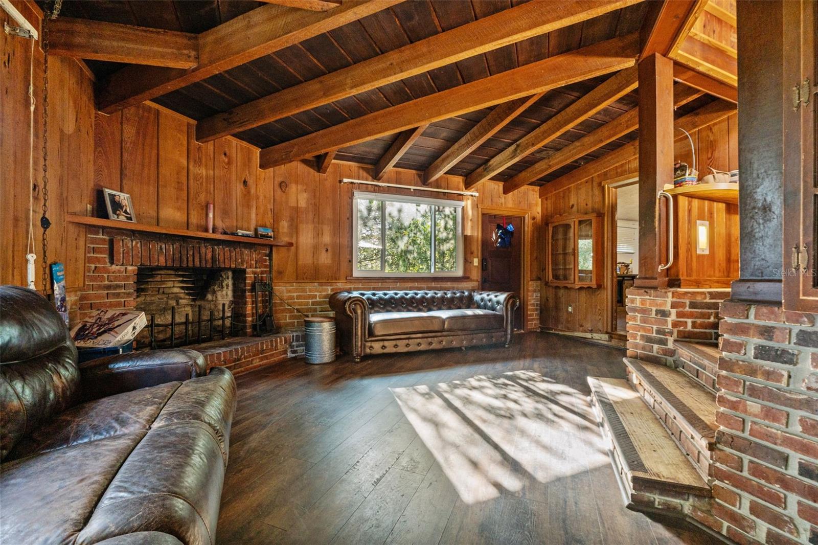 Image 30 of 79 For 4877 Merlin Circle