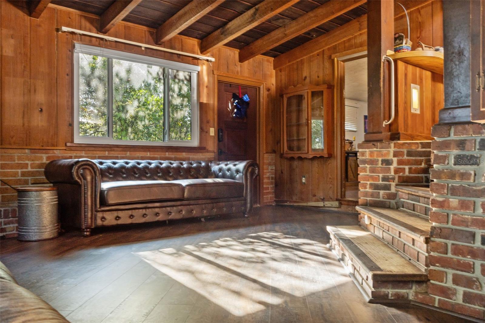 Image 31 of 79 For 4877 Merlin Circle