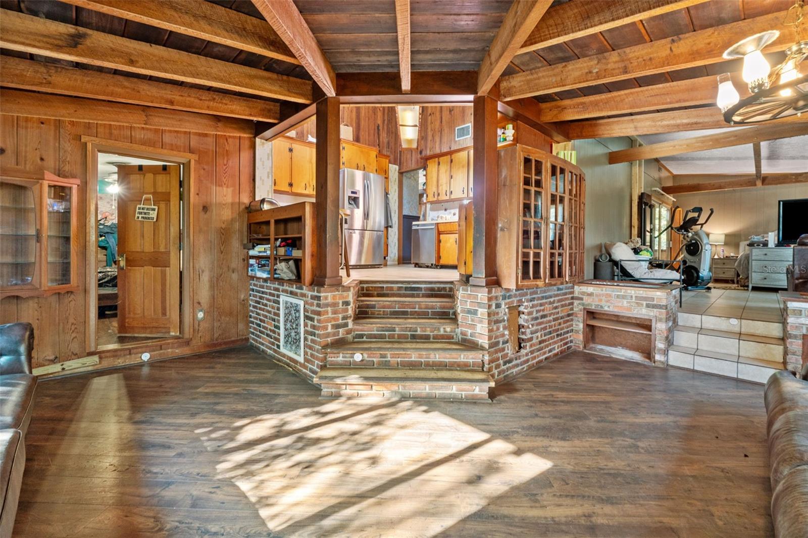 Image 38 of 79 For 4877 Merlin Circle