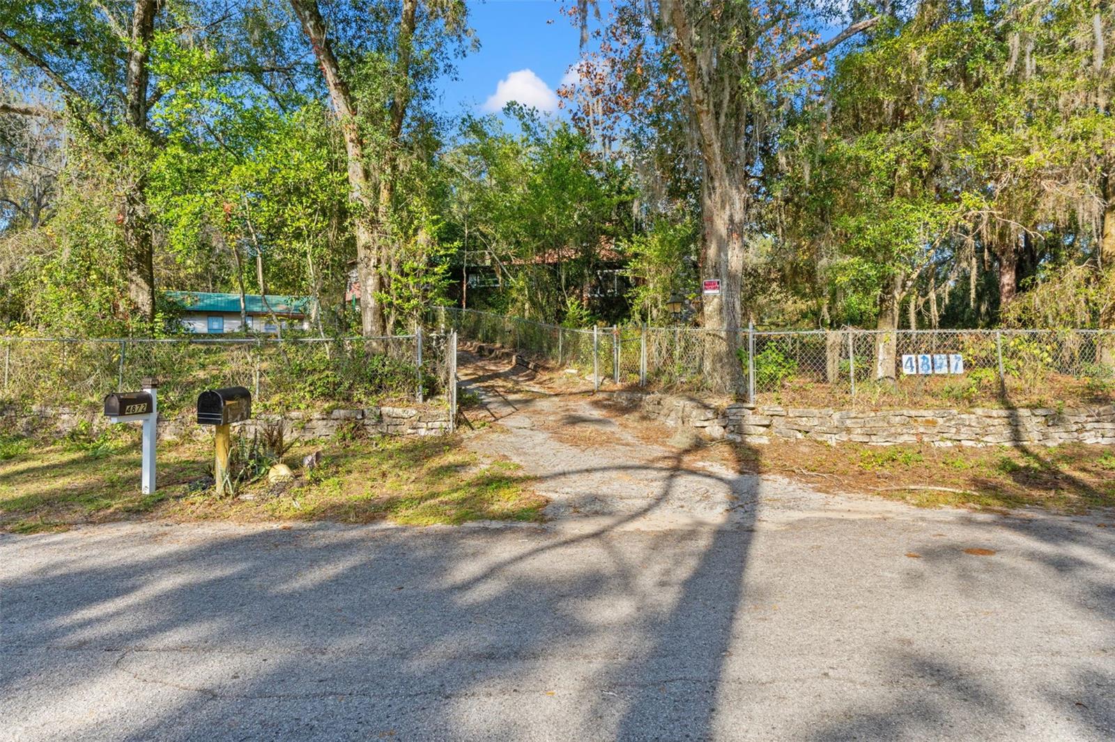 Image 6 of 79 For 4877 Merlin Circle