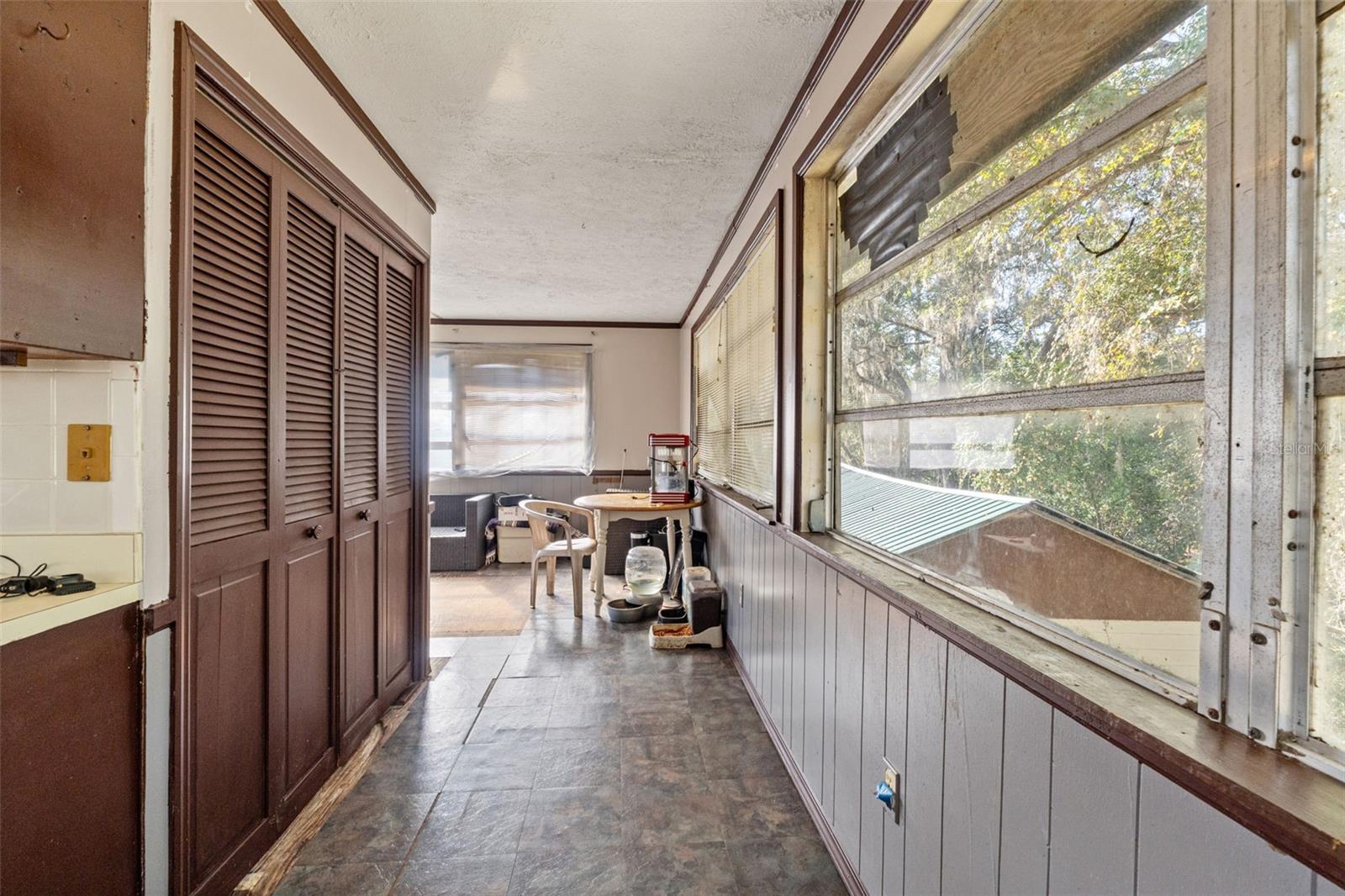 Image 64 of 79 For 4877 Merlin Circle