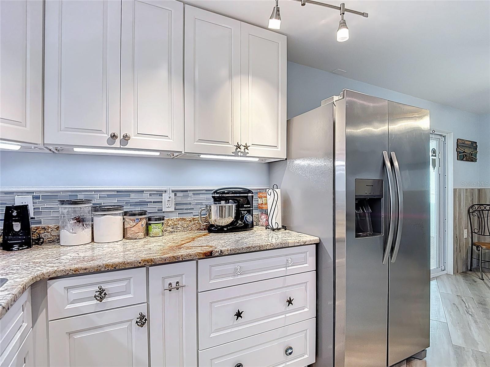 Image 24 of 80 For 13607 Frances Avenue