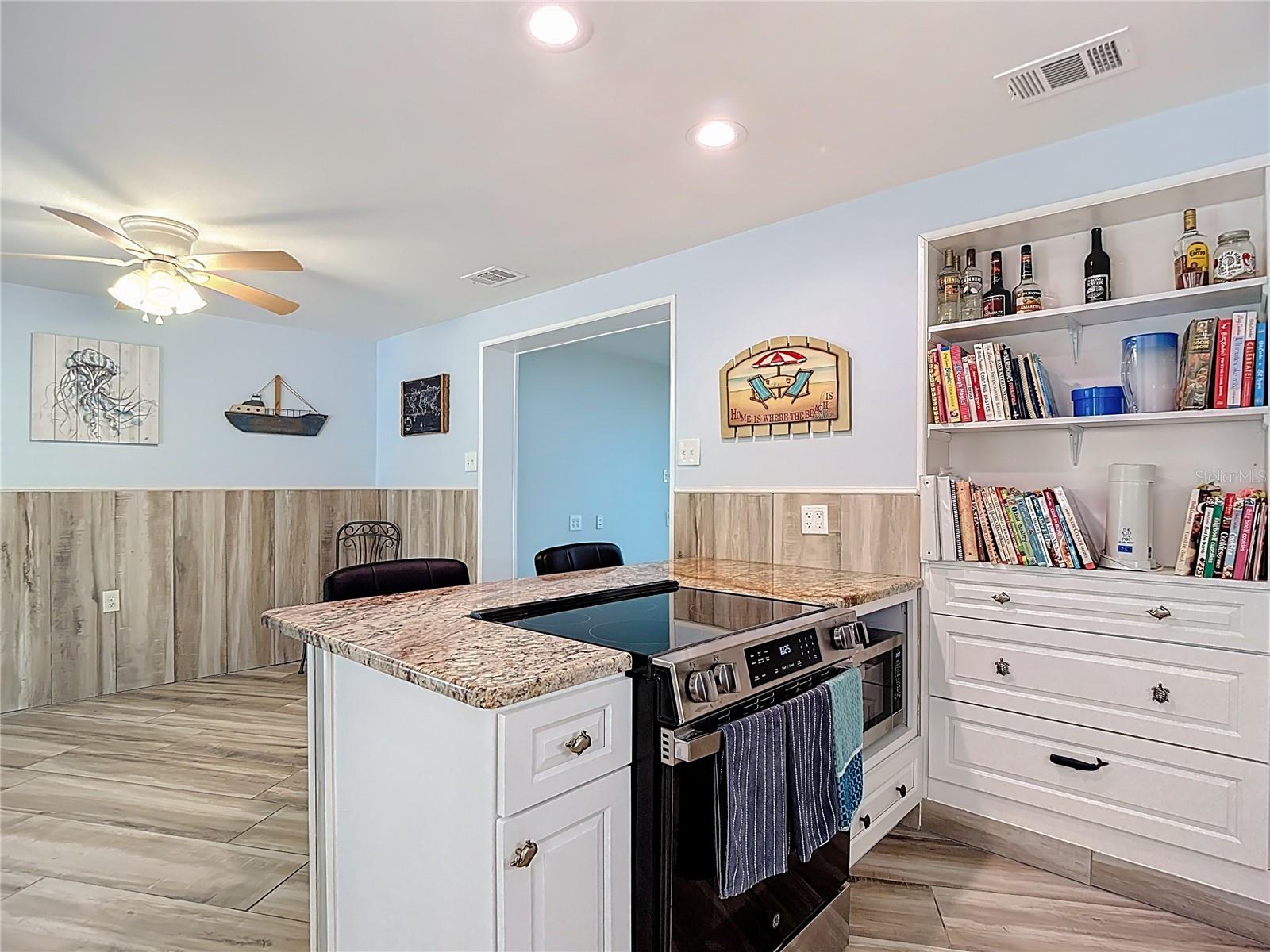 Image 26 of 80 For 13607 Frances Avenue