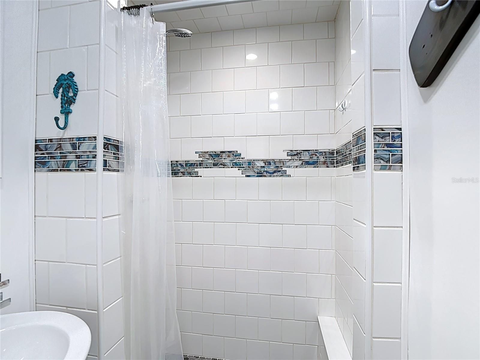 Image 35 of 80 For 13607 Frances Avenue