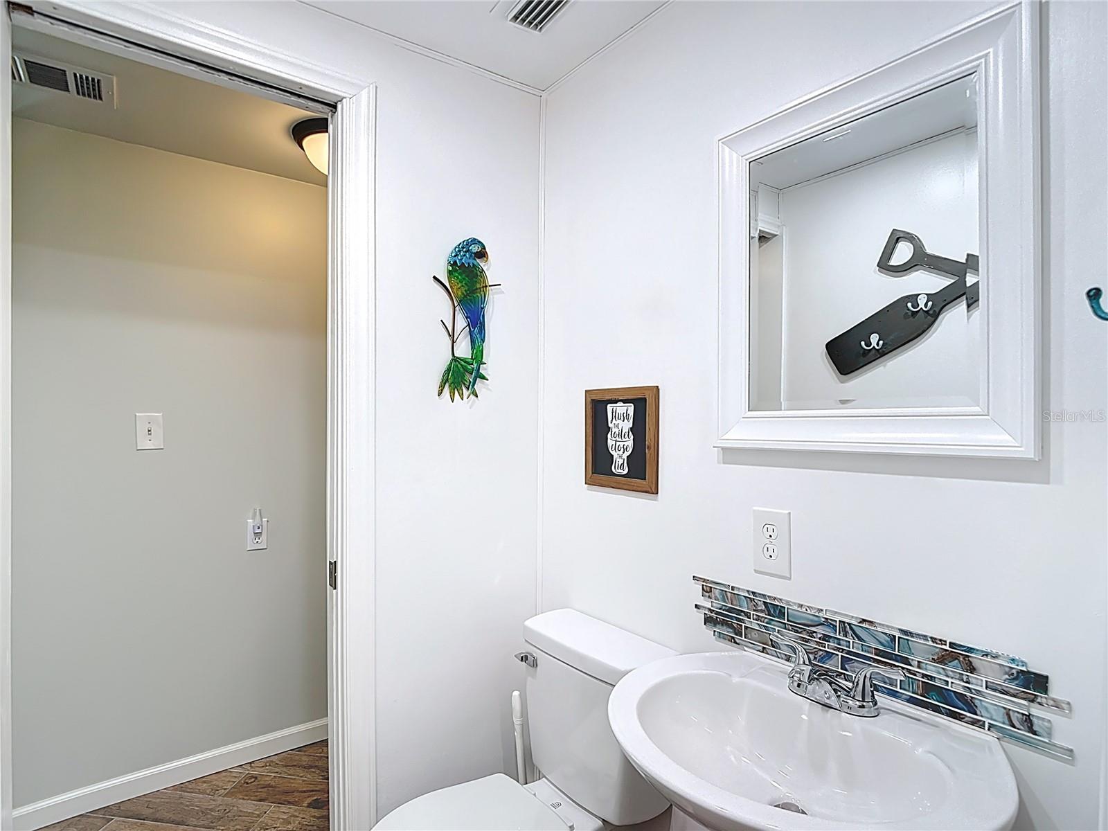 Image 36 of 80 For 13607 Frances Avenue