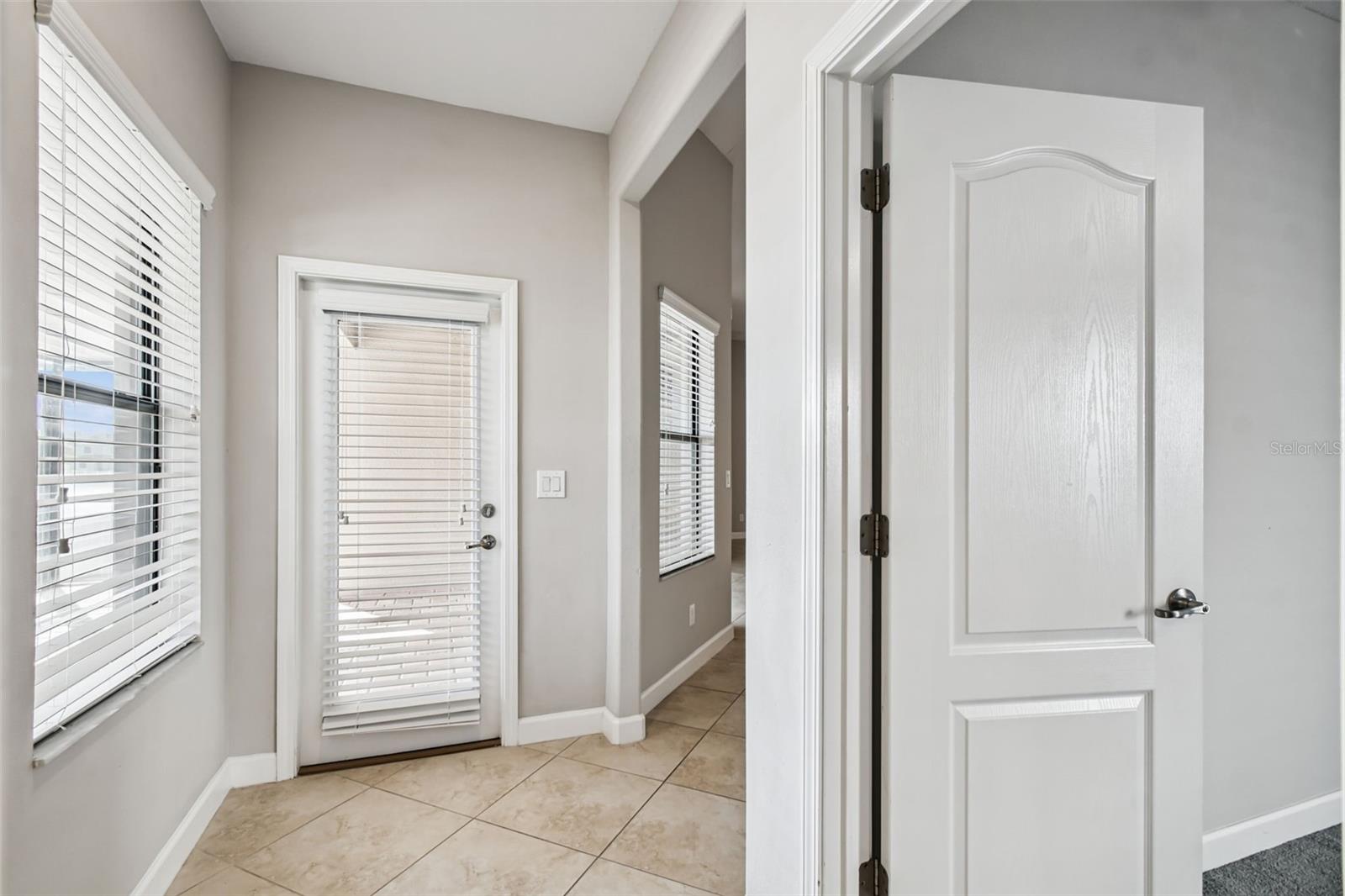 Image 25 of 43 For 12352 Crestridge Loop