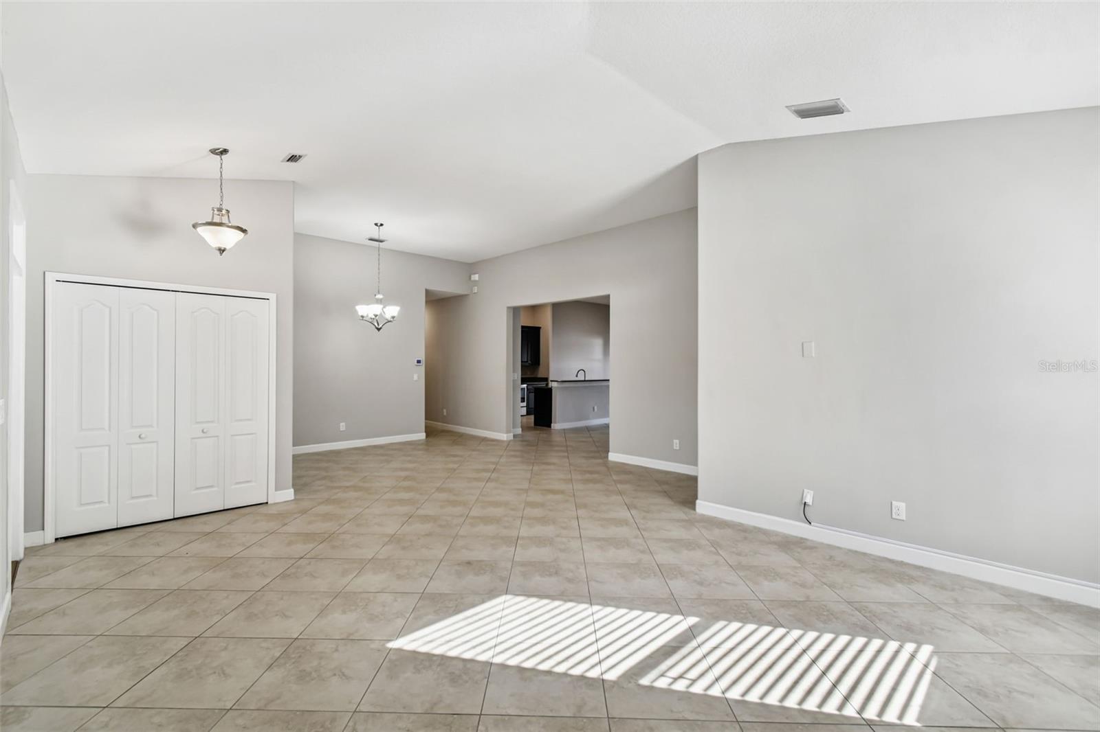 Image 6 of 43 For 12352 Crestridge Loop