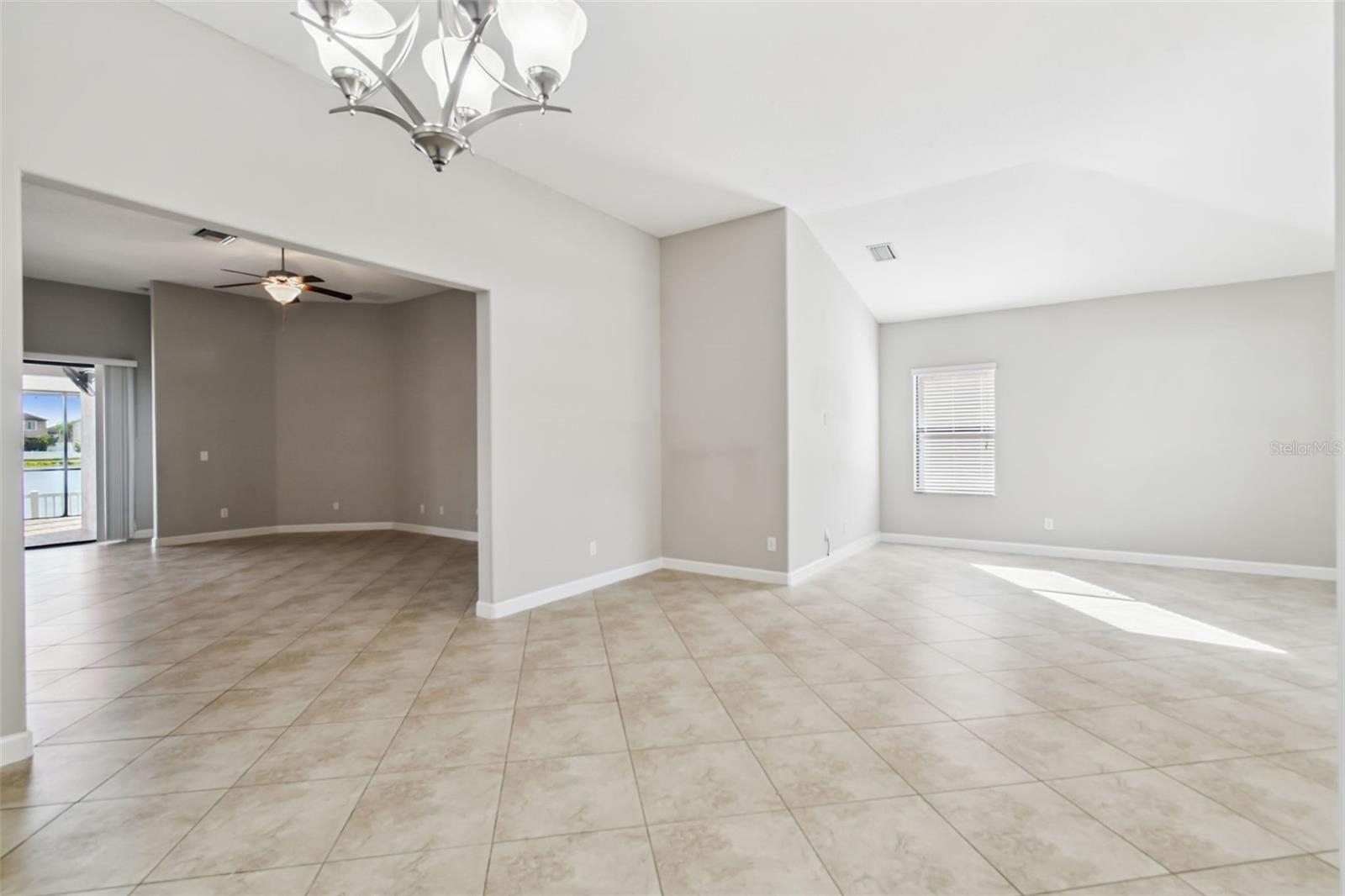 Image 8 of 43 For 12352 Crestridge Loop