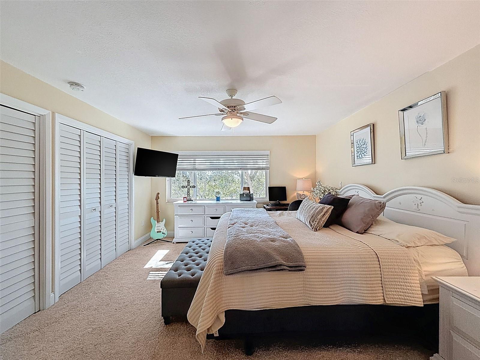 Image 27 of 56 For 433 Paula Drive 23