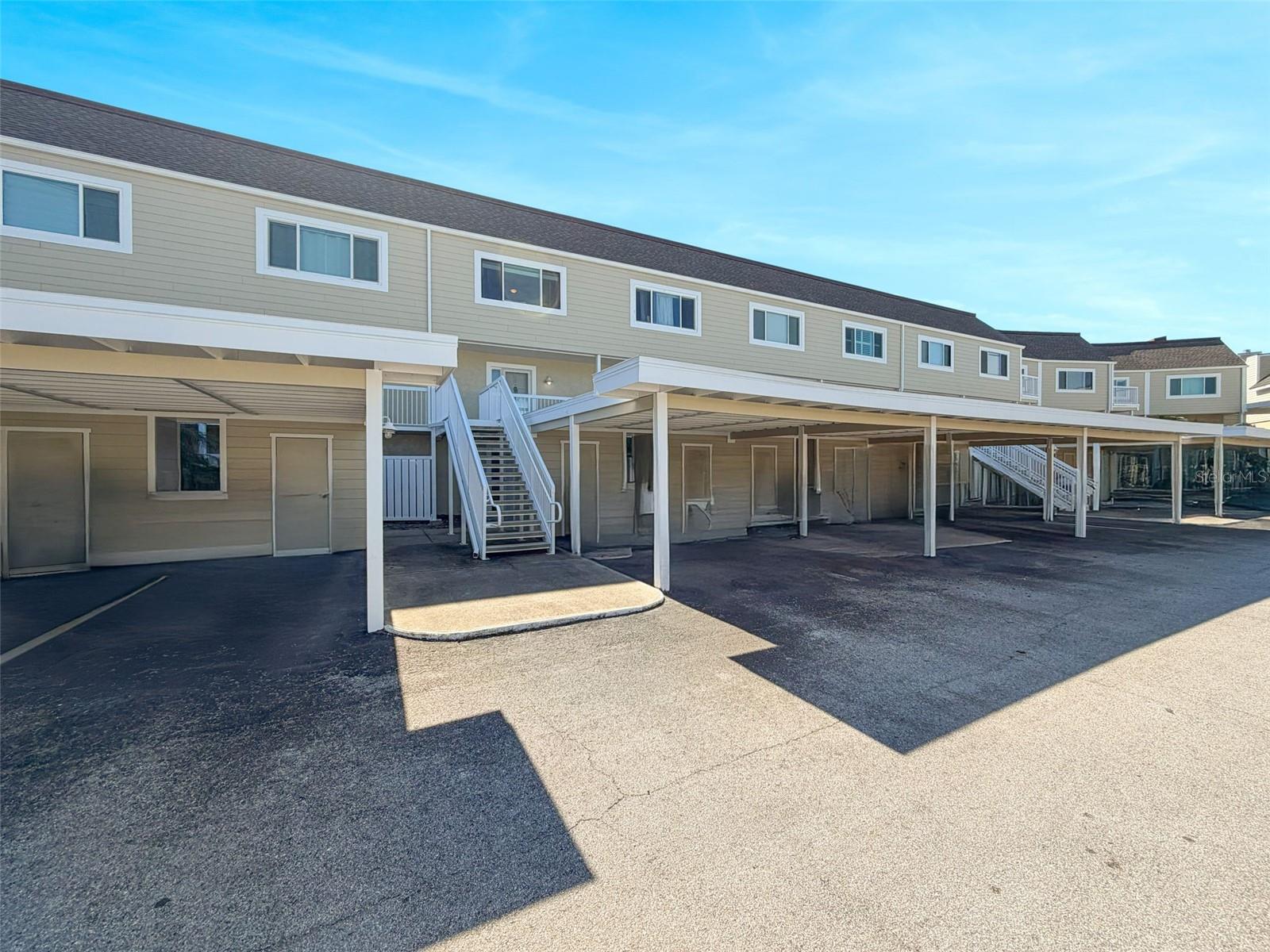 Image 4 of 56 For 433 Paula Drive 23