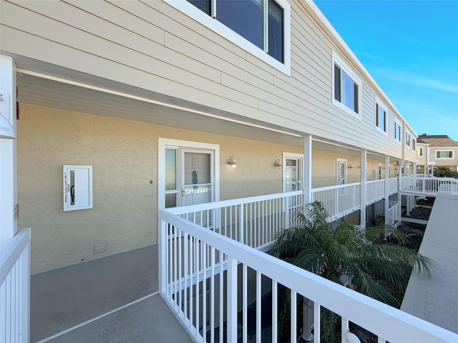 Image 5 of 56 For 433 Paula Drive 23