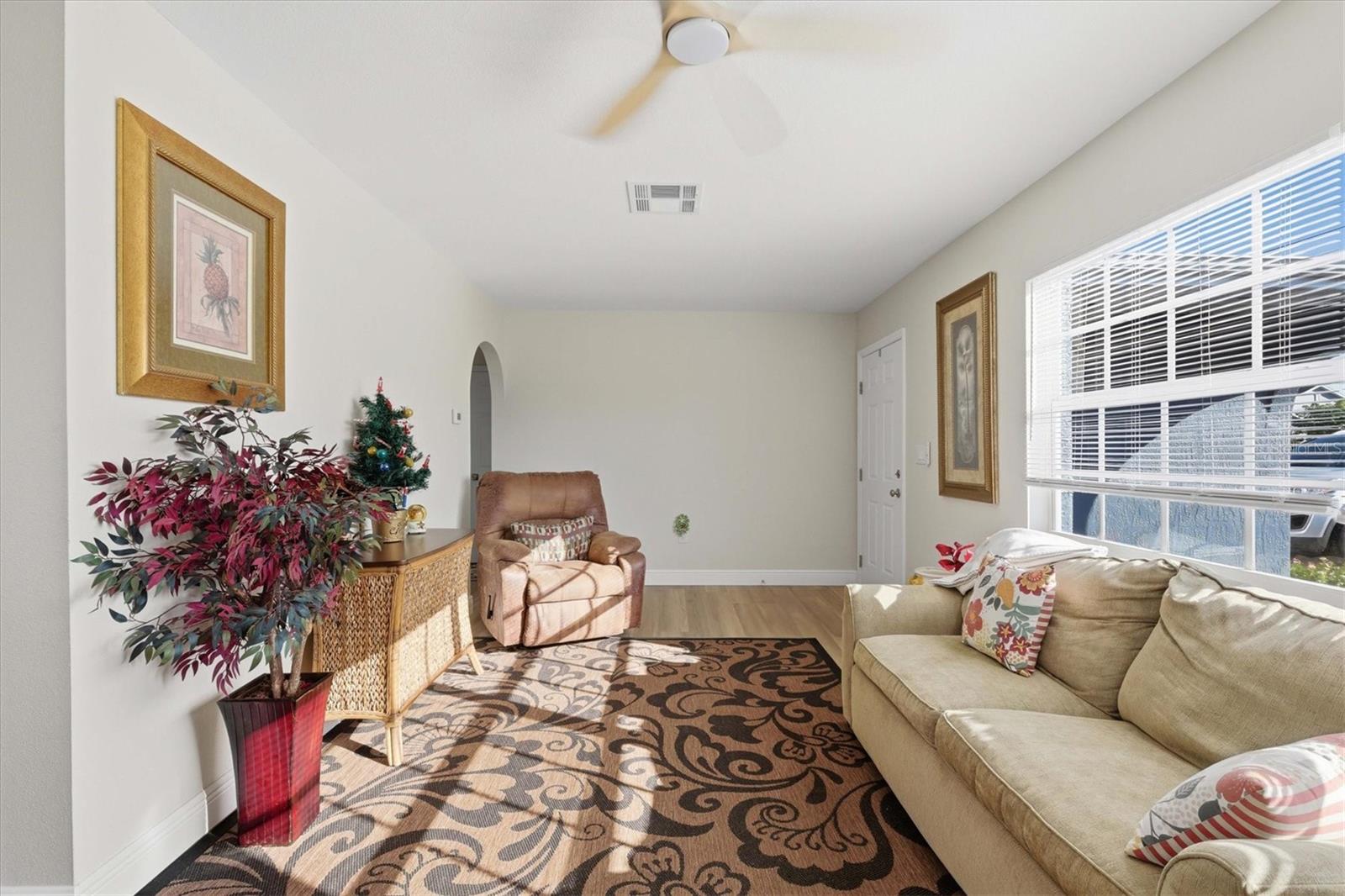 Image 9 of 35 For 12463 Tansboro Street