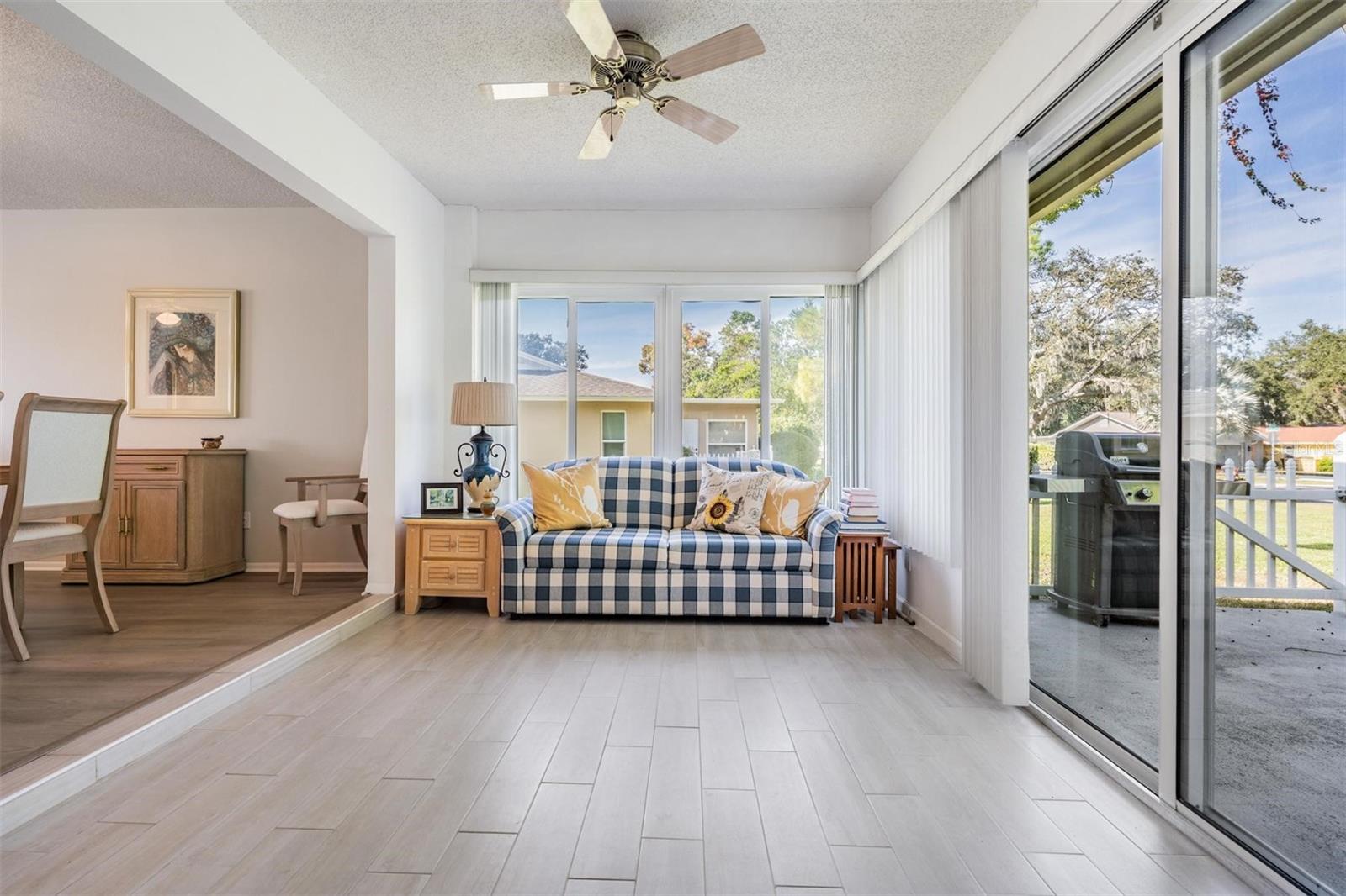 Image 14 of 41 For 10600 Mira Vista Drive