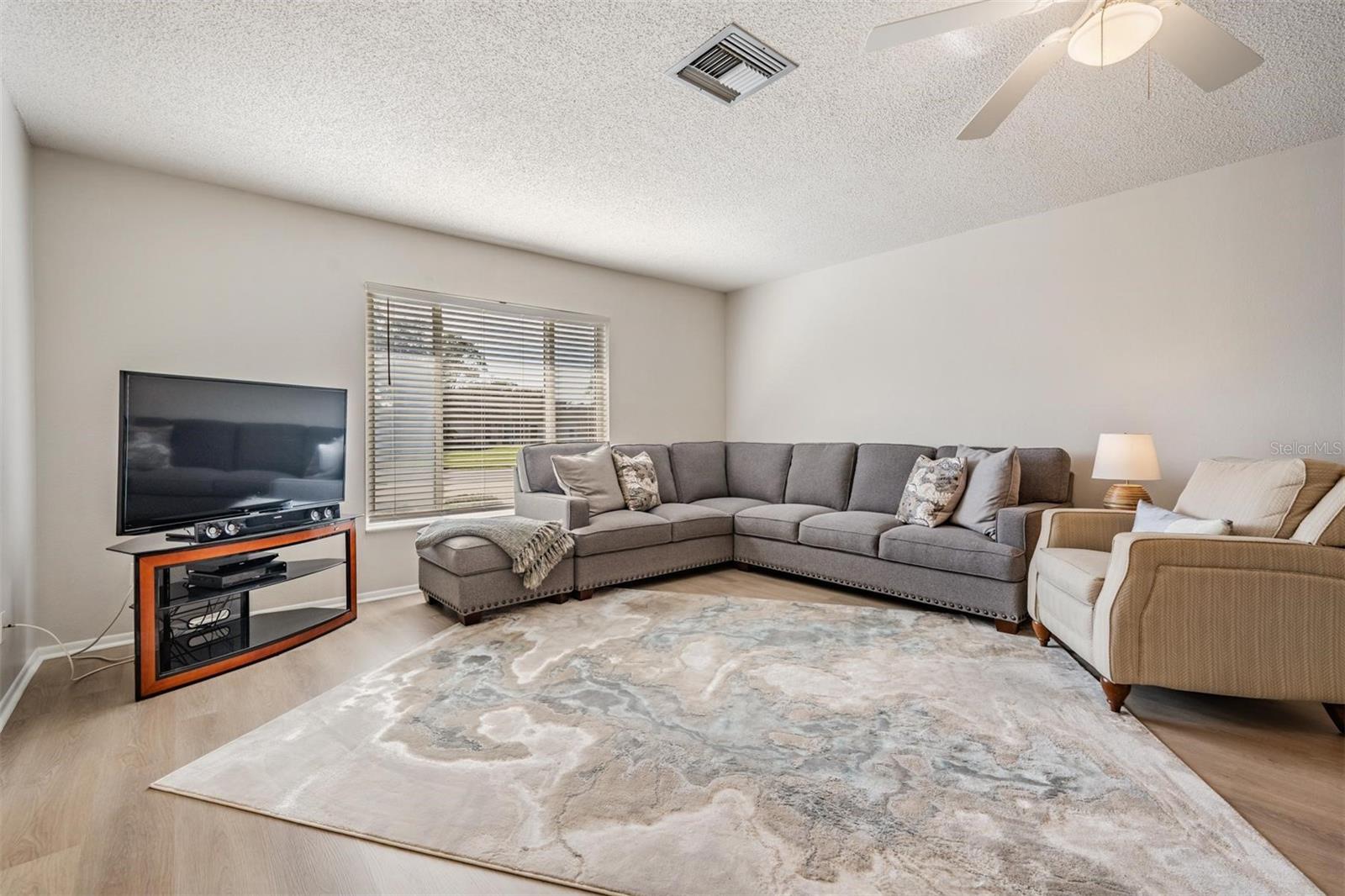 Image 3 of 41 For 10600 Mira Vista Drive