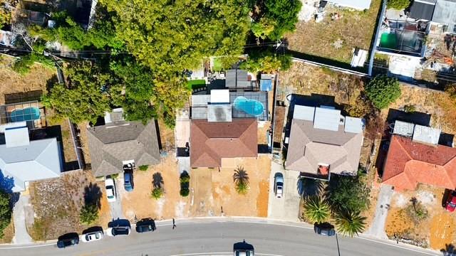 Image 4 of 28 For 7317 Bougenville Drive