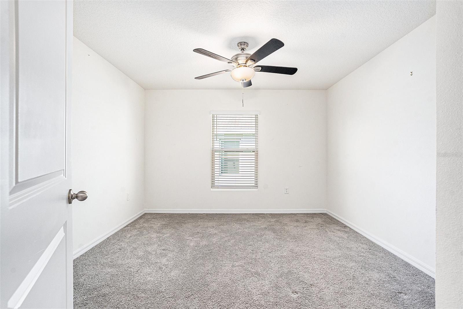 Image 15 of 17 For 3900 Autumn Amber Drive