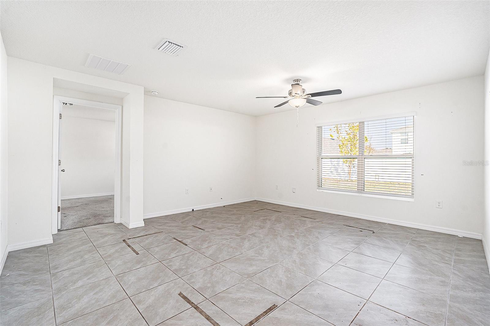 Image 7 of 17 For 3900 Autumn Amber Drive