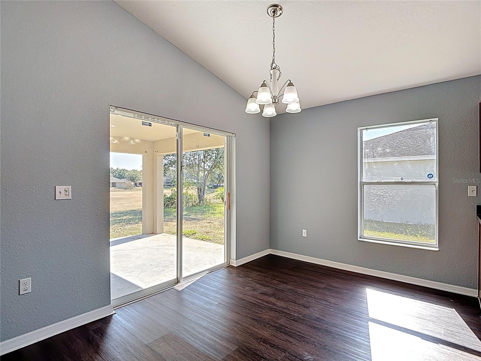 Image 11 of 55 For 13548 Marilyn Court