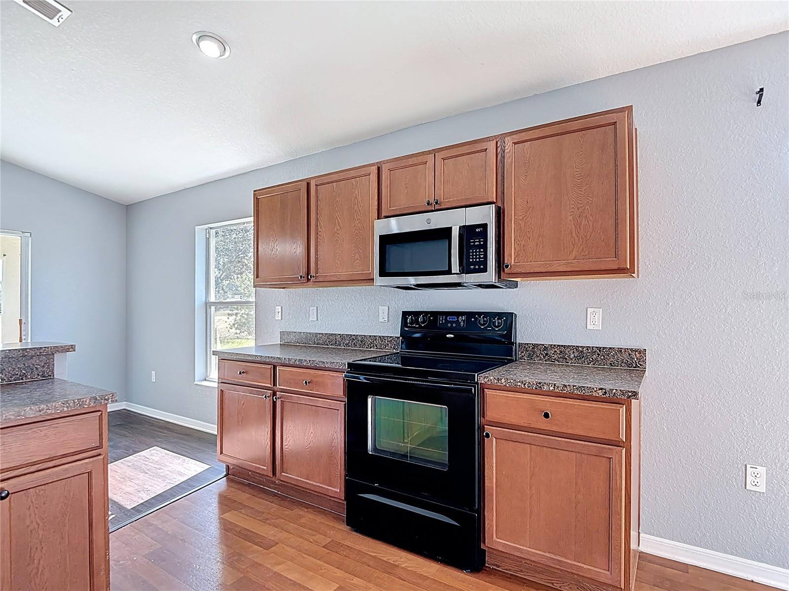 Image 20 of 55 For 13548 Marilyn Court