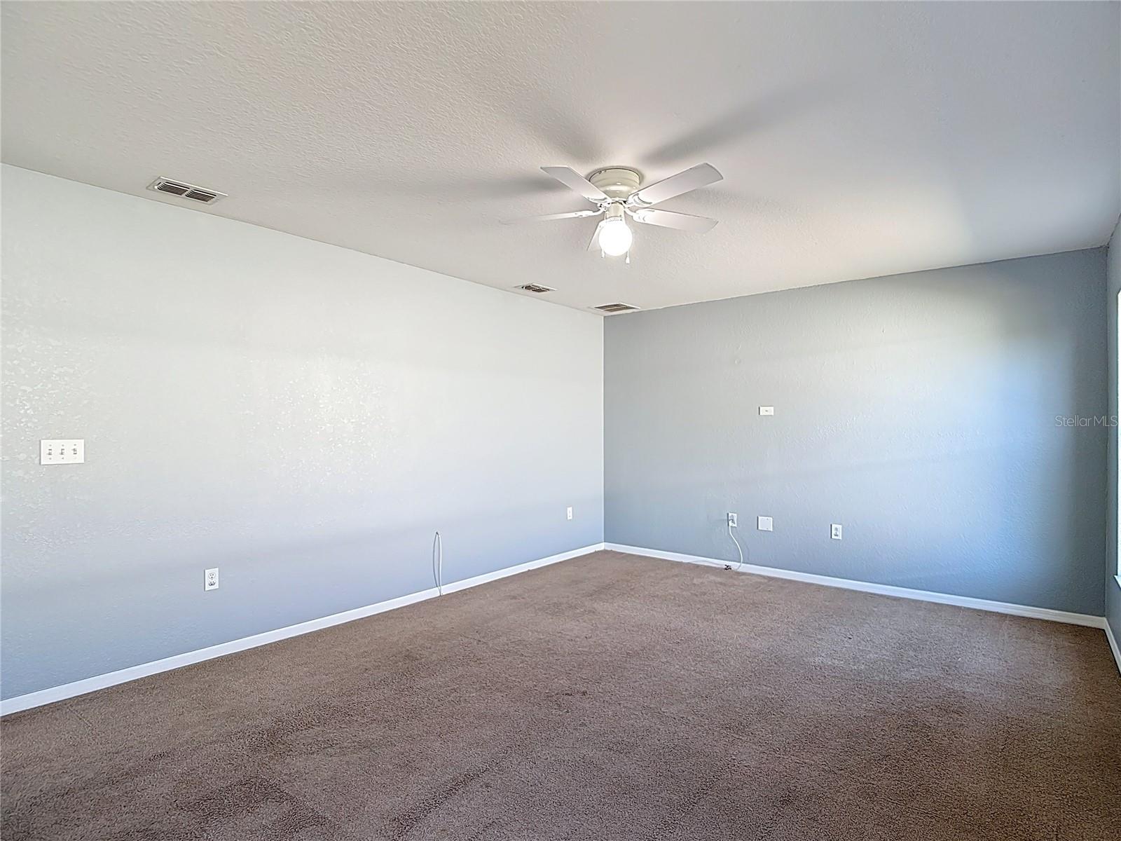 Image 32 of 55 For 13548 Marilyn Court