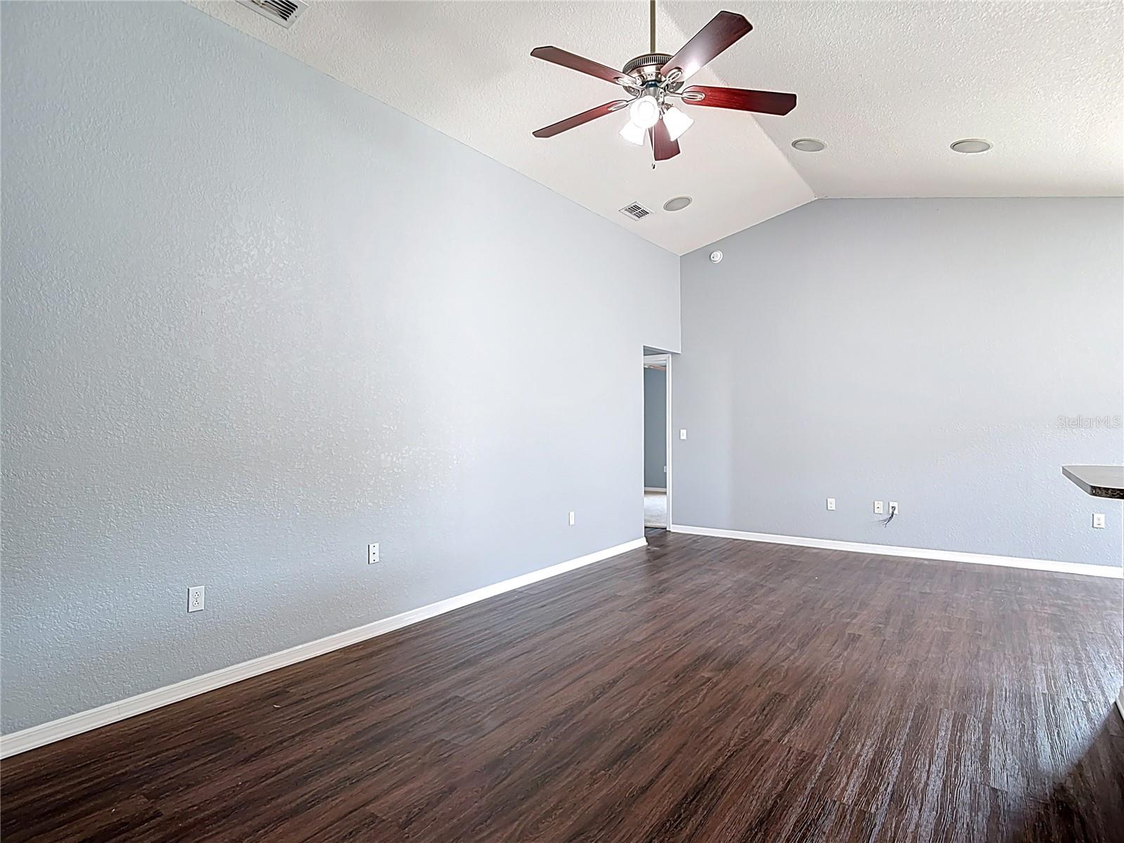 Image 8 of 55 For 13548 Marilyn Court