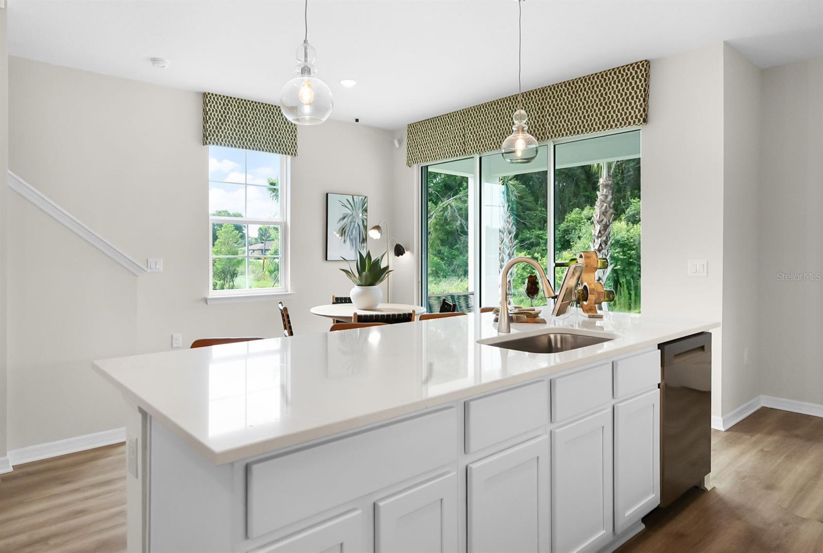 Image 15 of 42 For 714 Florida Elm Court