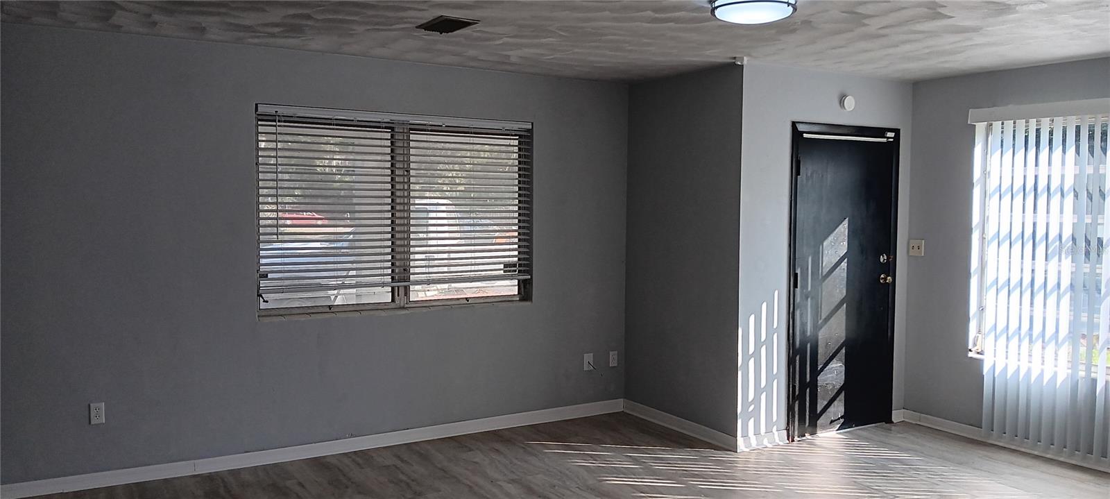 Image 15 of 47 For 1440 23rd Avenue