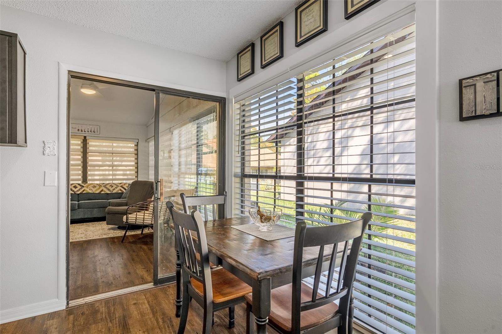 Image 21 of 65 For 6732 Oak Cluster Circle