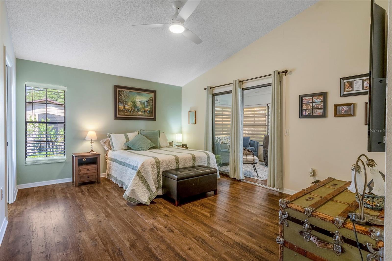 Image 25 of 65 For 6732 Oak Cluster Circle