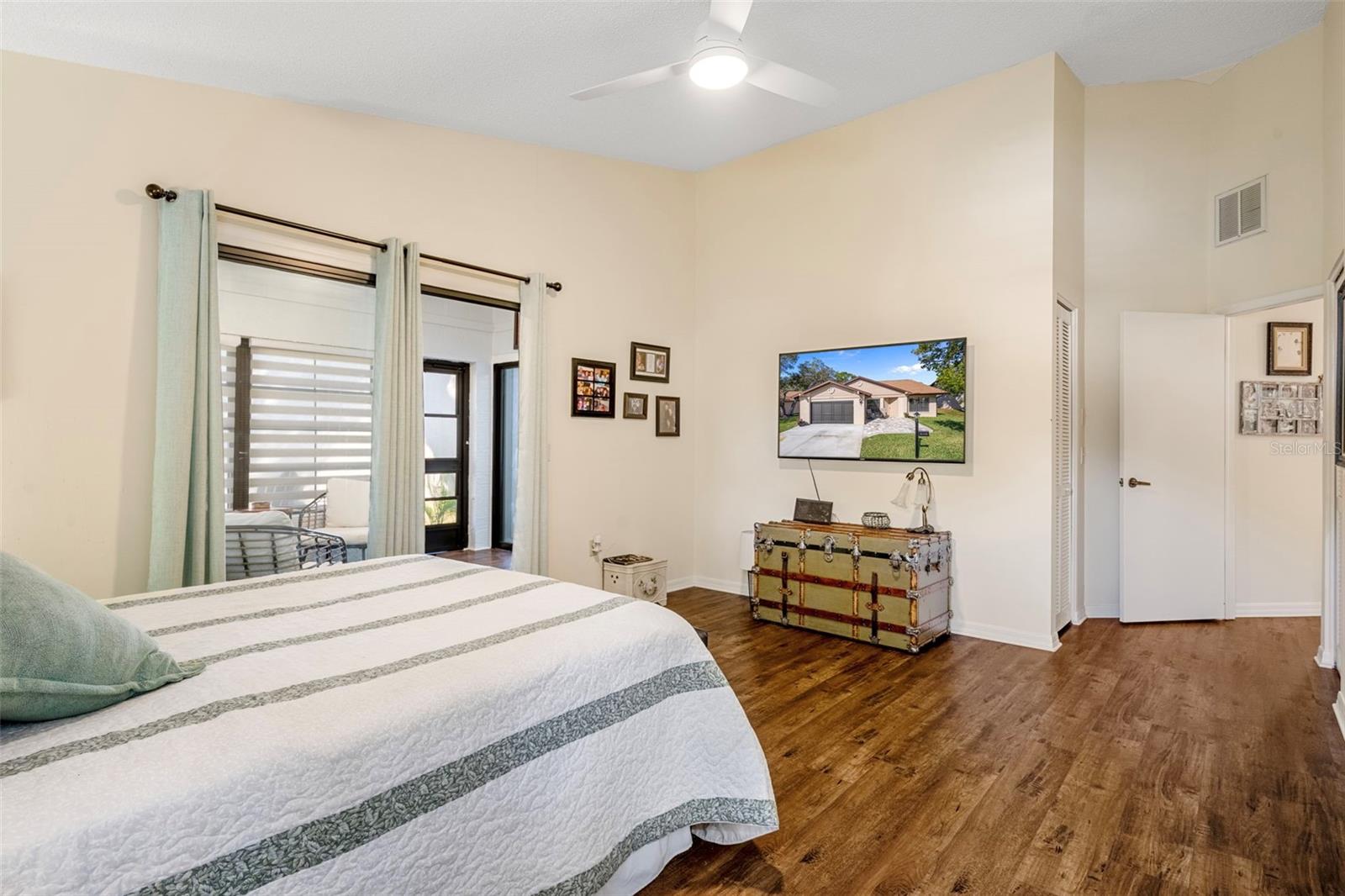 Image 27 of 65 For 6732 Oak Cluster Circle