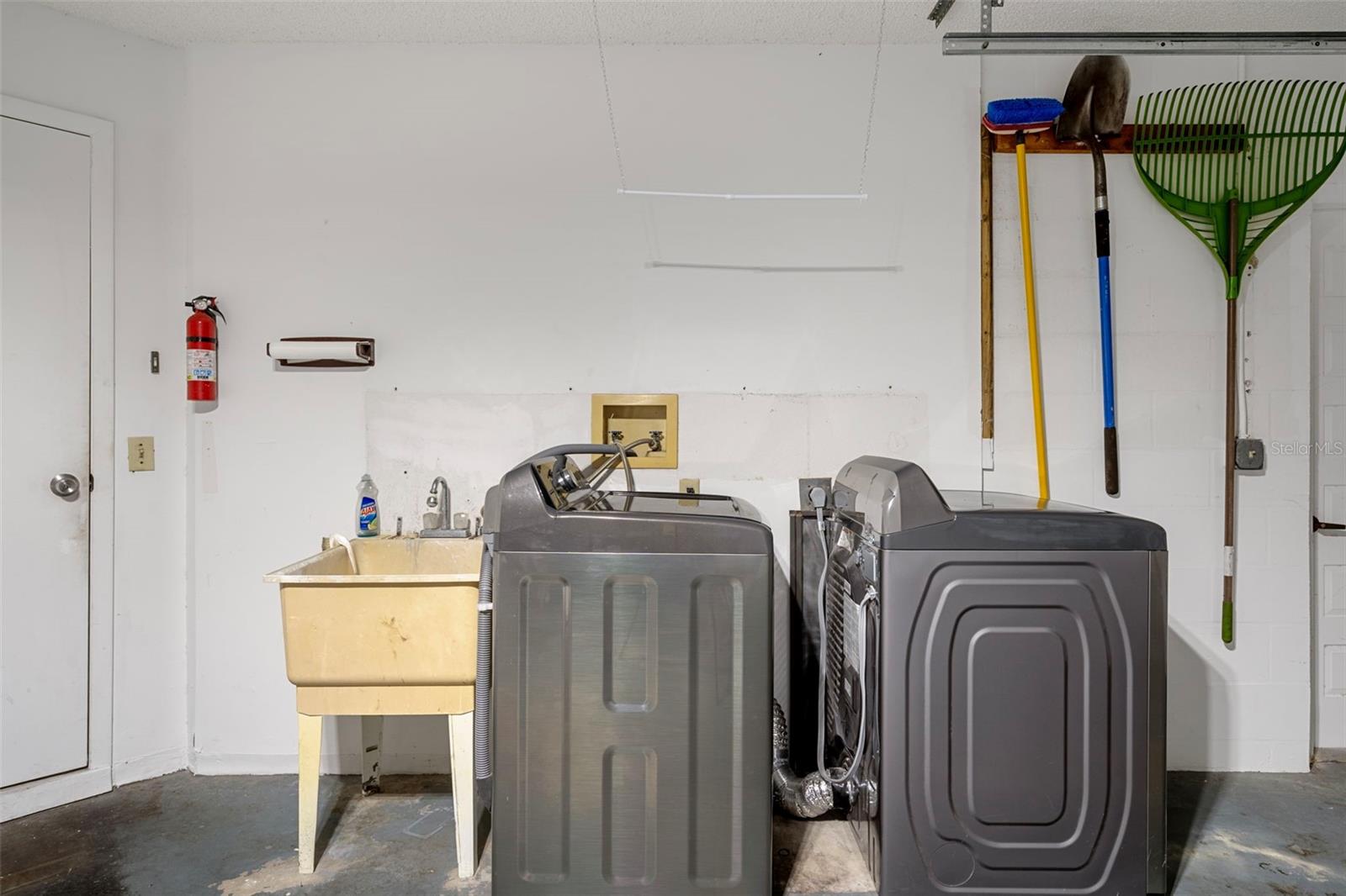 Image 37 of 65 For 6732 Oak Cluster Circle