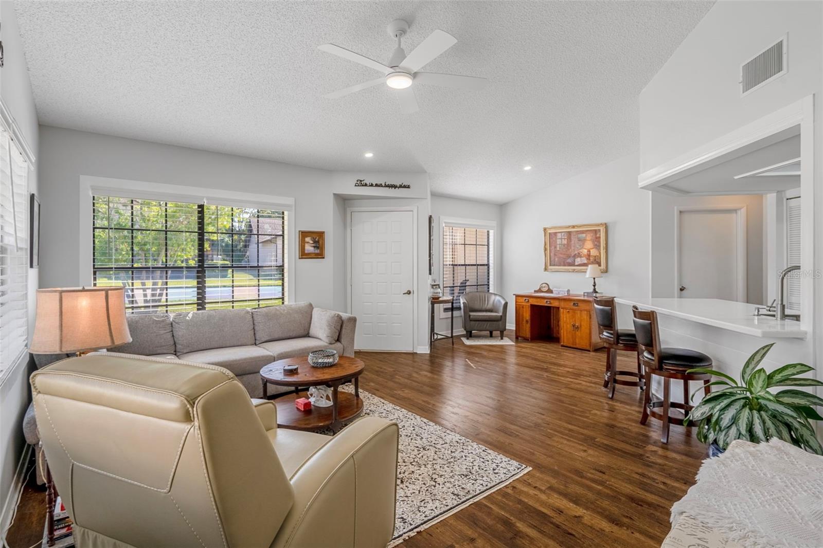 Image 8 of 65 For 6732 Oak Cluster Circle