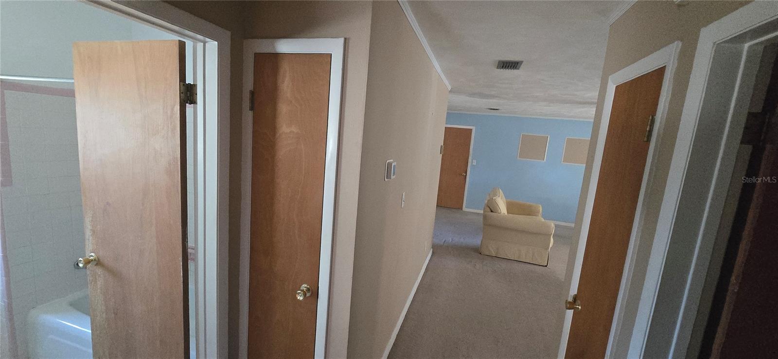 Image 14 of 31 For 5067 Mockingbird Drive