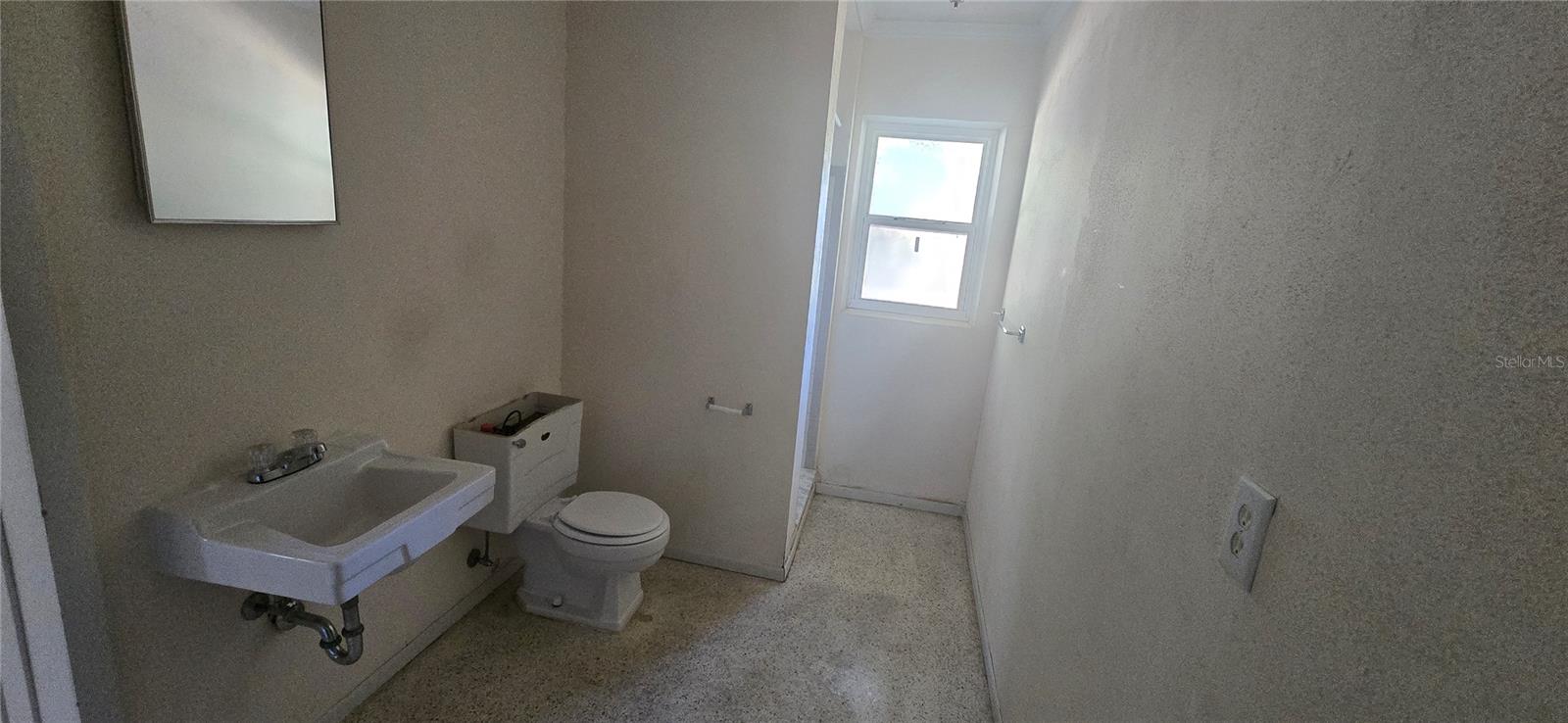 Image 29 of 31 For 5067 Mockingbird Drive