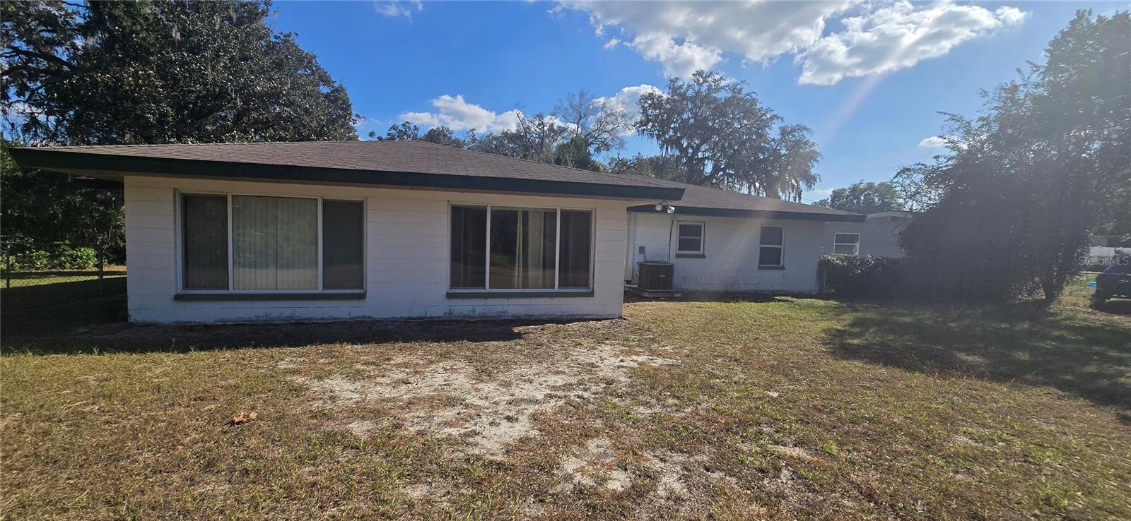 Image 7 of 31 For 5067 Mockingbird Drive