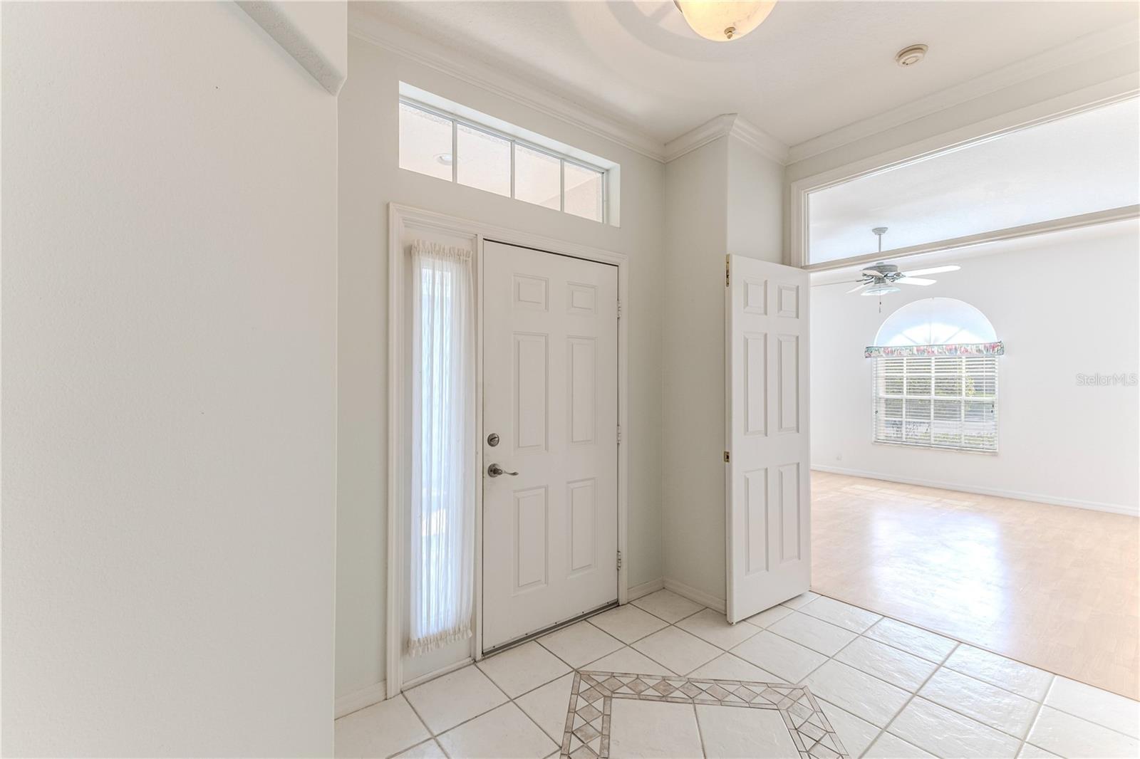 Listing photo id 8 for 15033 Middle Fairway Drive