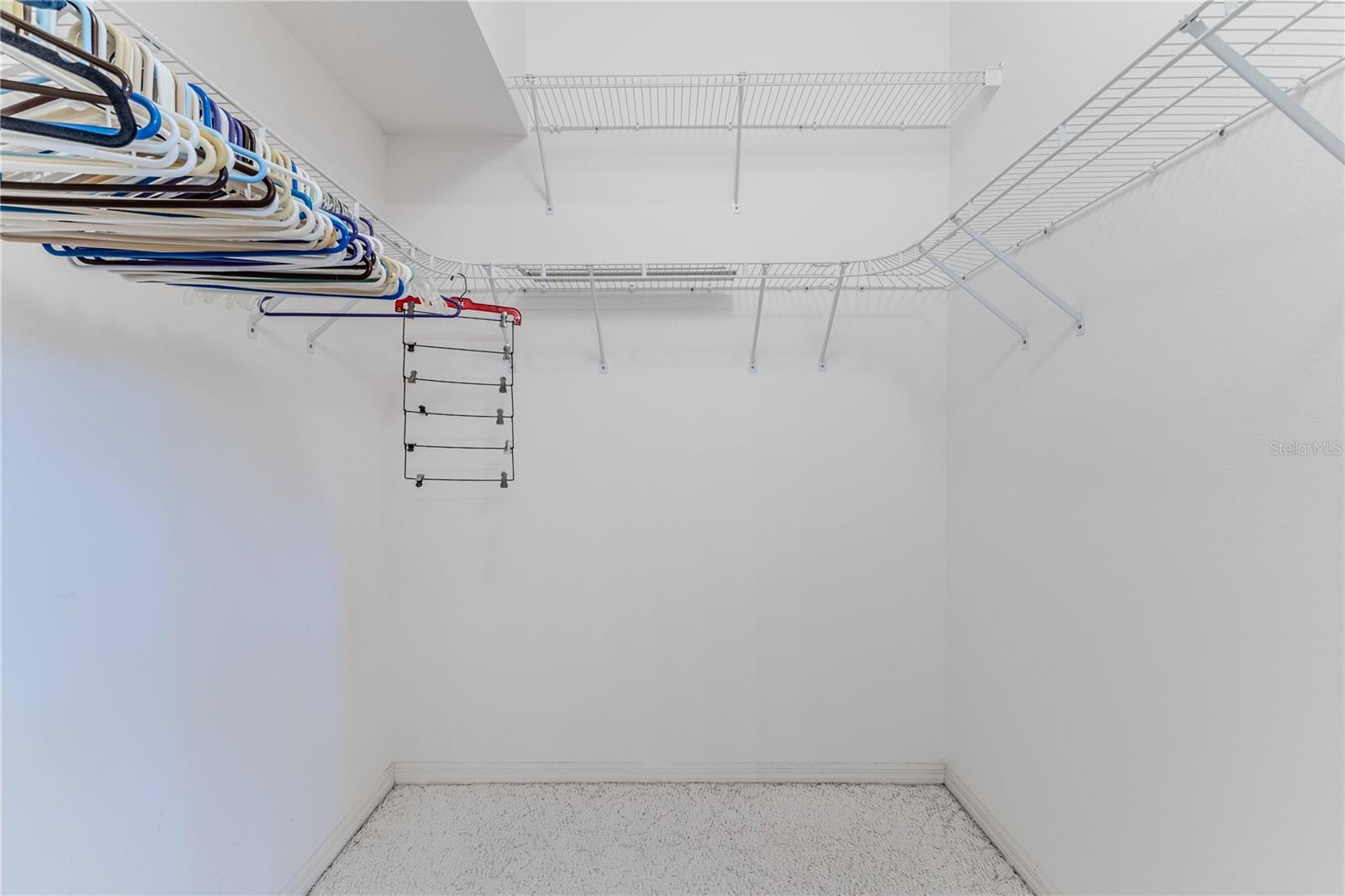 Listing photo id 21 for 15033 Middle Fairway Drive