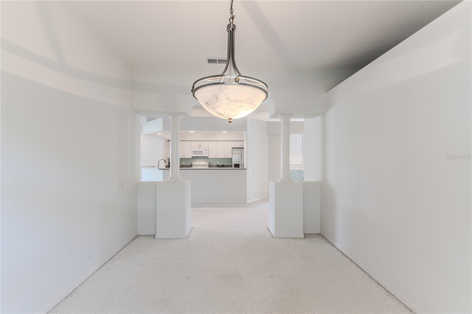 Listing photo id 24 for 15033 Middle Fairway Drive