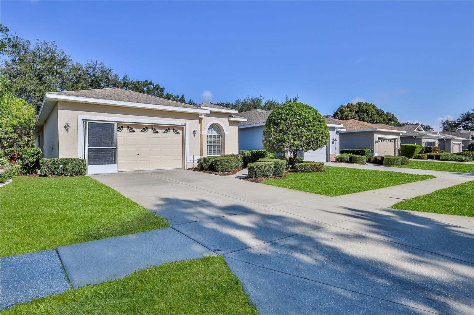 Listing photo id 1 for 15033 Middle Fairway Drive