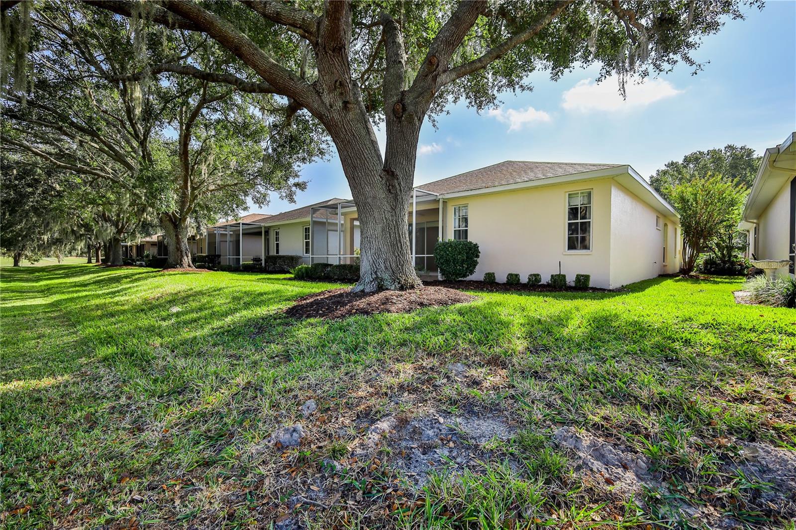Listing photo id 49 for 15033 Middle Fairway Drive