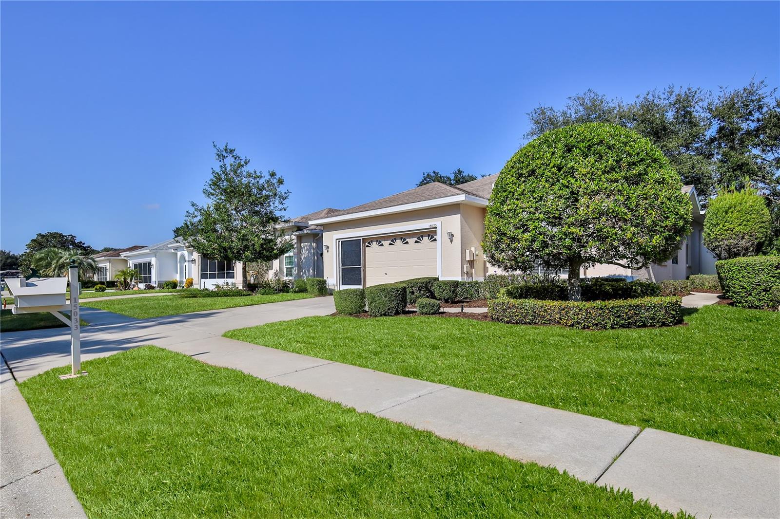 Listing photo id 5 for 15033 Middle Fairway Drive