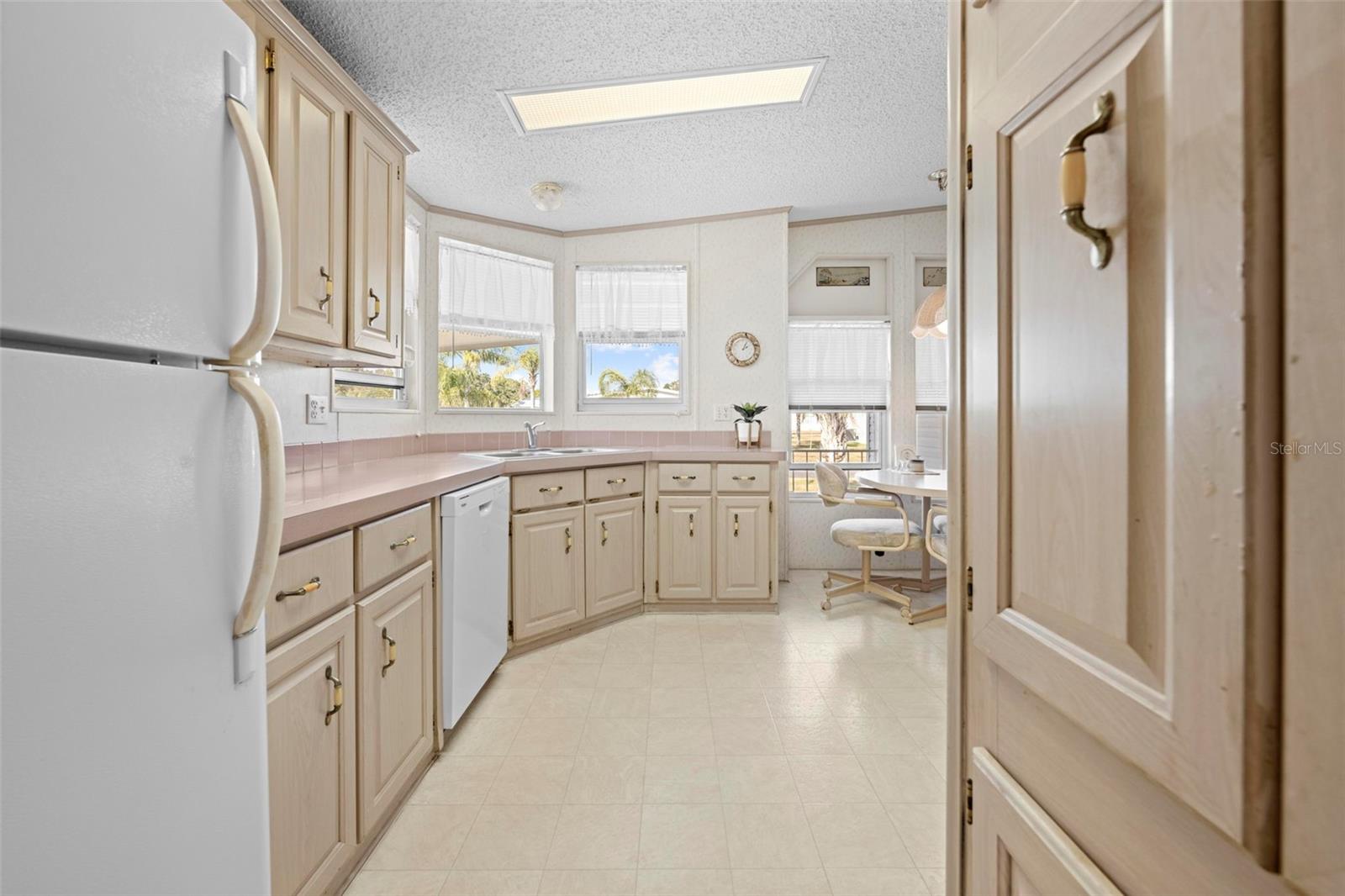 Image 16 of 36 For 5177 Forest Glenn Drive