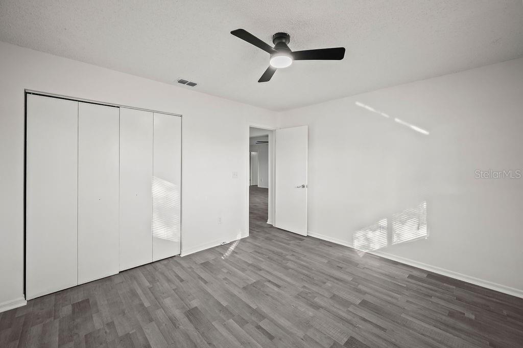 Image 18 of 25 For 10337 176th Street