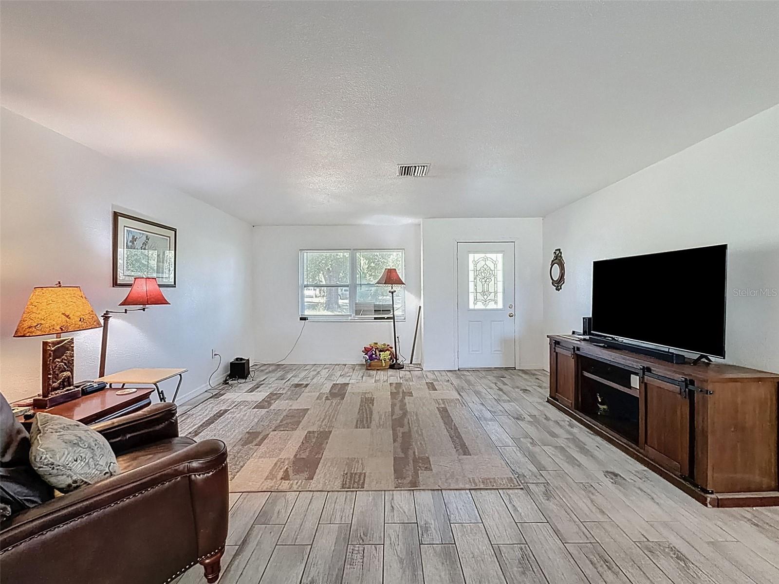 Image 13 of 33 For 6982 Sedalia Court