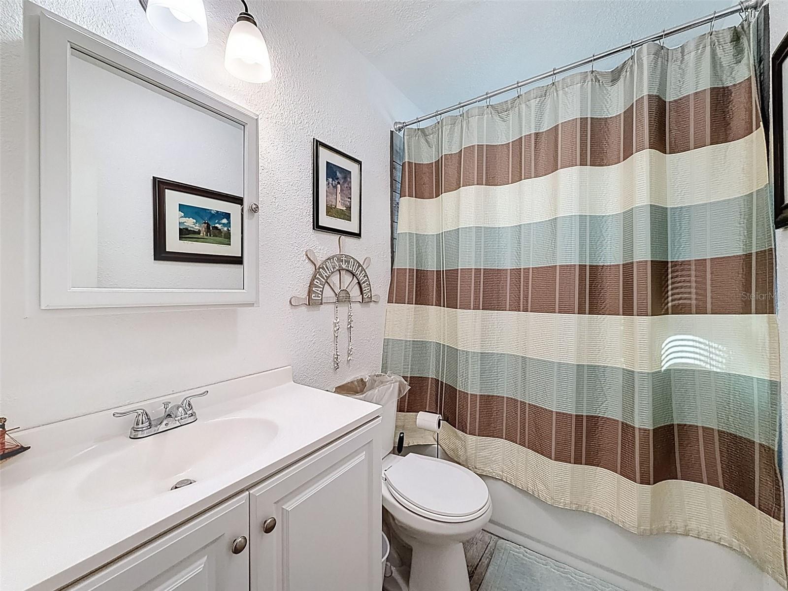 Image 21 of 33 For 6982 Sedalia Court